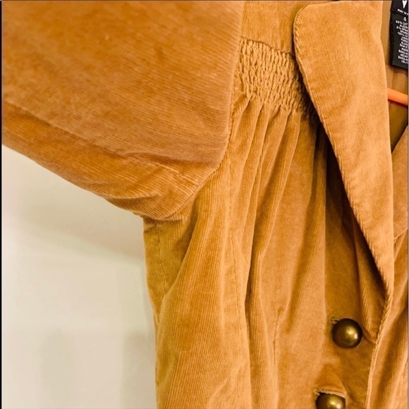 Vintage Golden 3-Button Worked-to-Weekend Jacket: Size 4 80s Style. - Picture 5 of 8